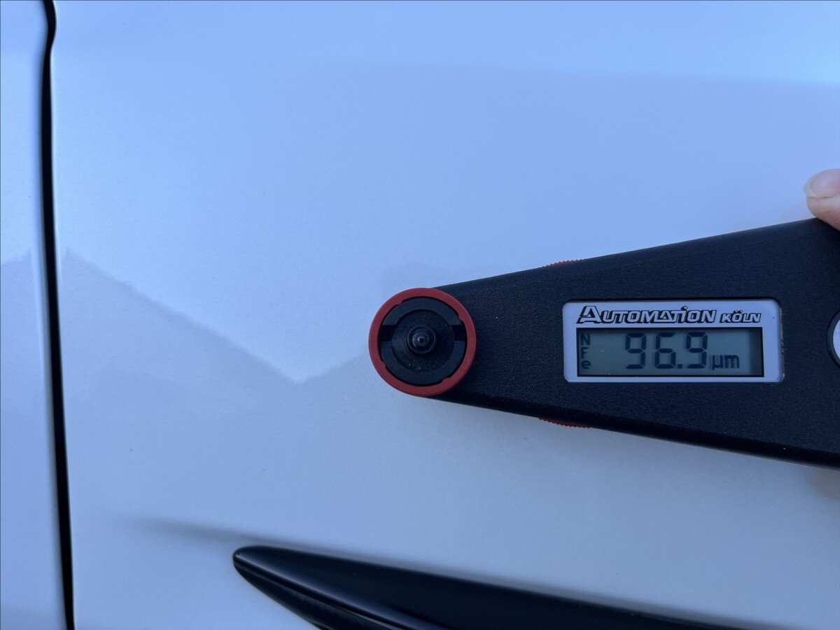 Tesla Model 3 Sedan / Limuzína 0,0 208 kw