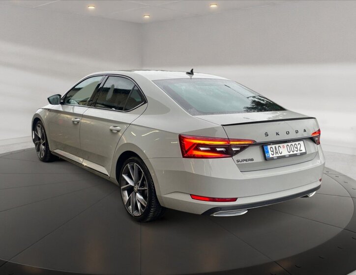 Škoda Superb Liftback 2,0 l 110 kw