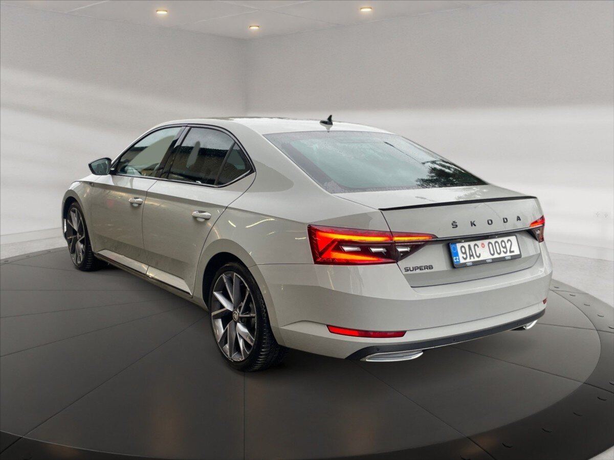 Škoda Superb Liftback 2,0 l 110 kw
