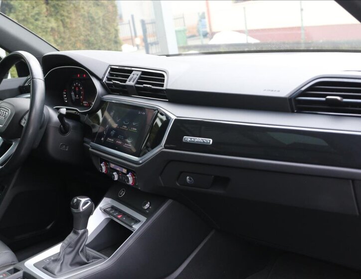 Audi Q3 SUV / Terénní 2,0 l 137 kw