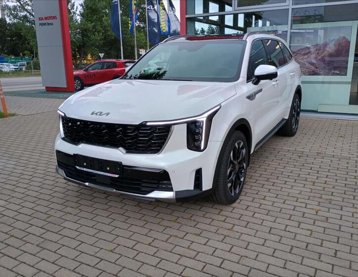 KIA Sorento 4
