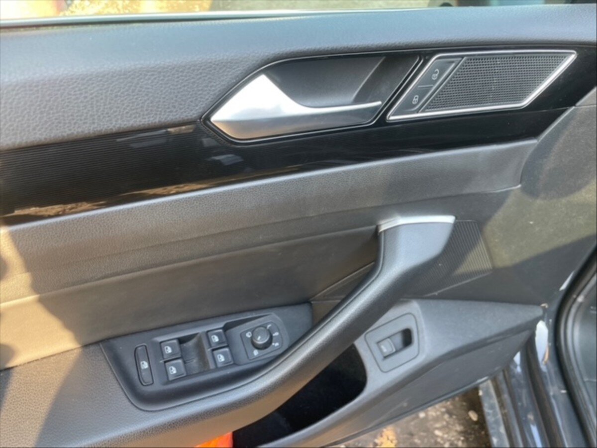 Volkswagen Arteon Liftback 2,0 l 140 kw