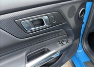 Ford Mustang Kupé 5,0 l 328 kw