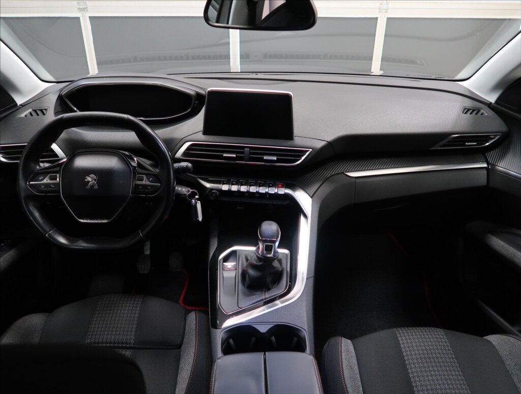 Peugeot 5008 Kombi 2,0 l 110 kw