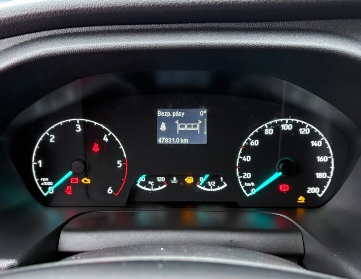 Ford Transit Skříň 2,0 l 96 kw