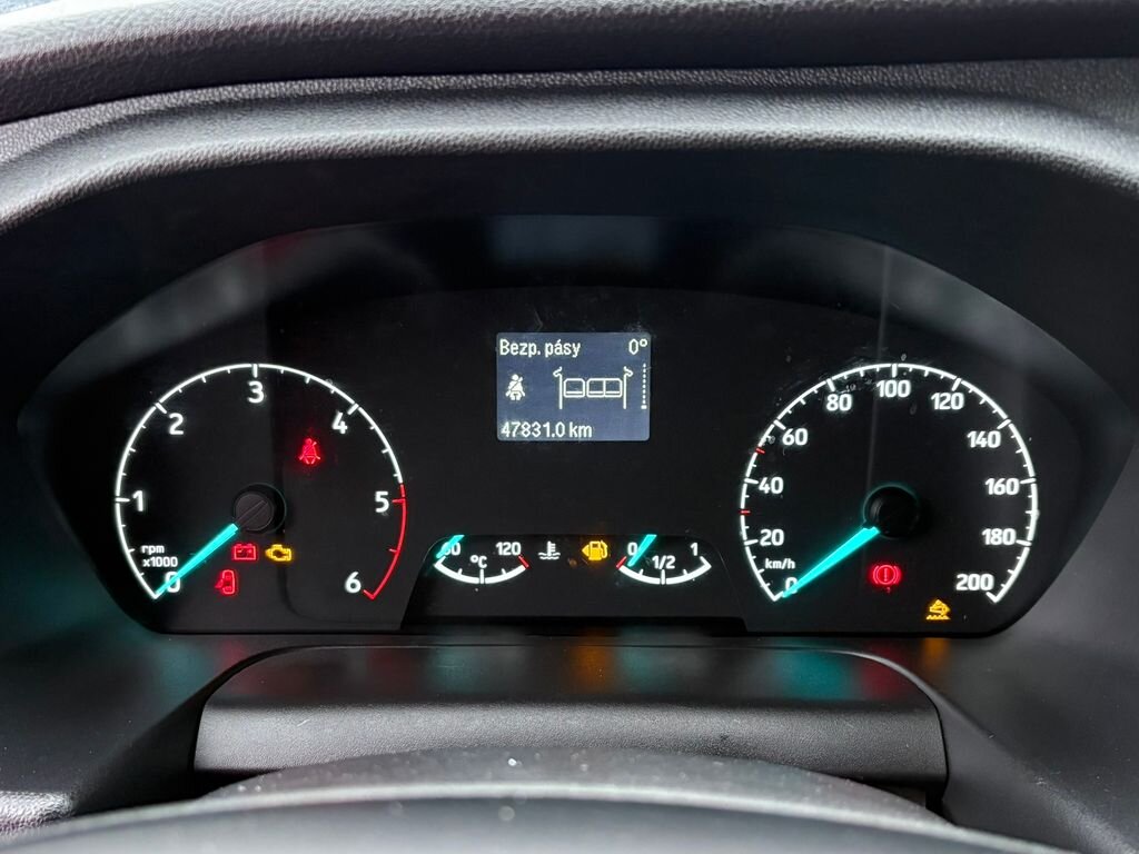 Ford Transit Skříň 2,0 l 96 kw
