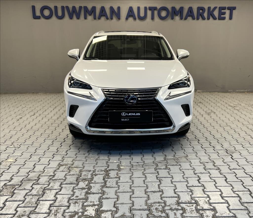 Lexus NX 300h SUV 2,5 l 145 kw