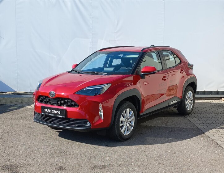 Toyota Yaris Cross CUV / Crossover 1,5 l 68 kw