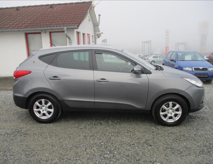 Hyundai ix35 SUV 2,0 l 100 kw