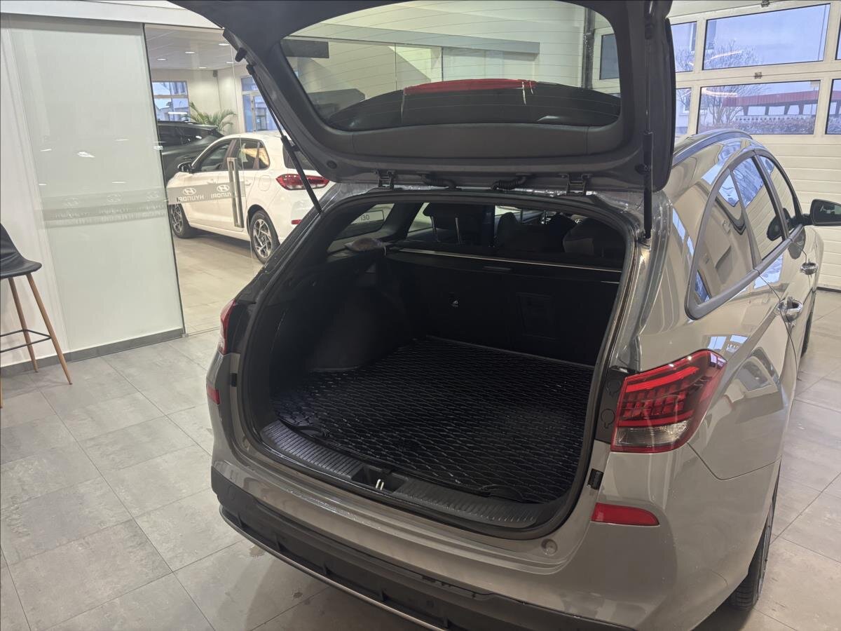 Hyundai i30 Kombi 1,5 l 103 kw