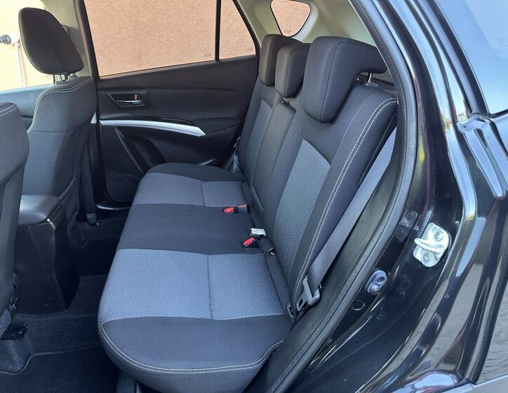 Suzuki SX4 S-Cross 19