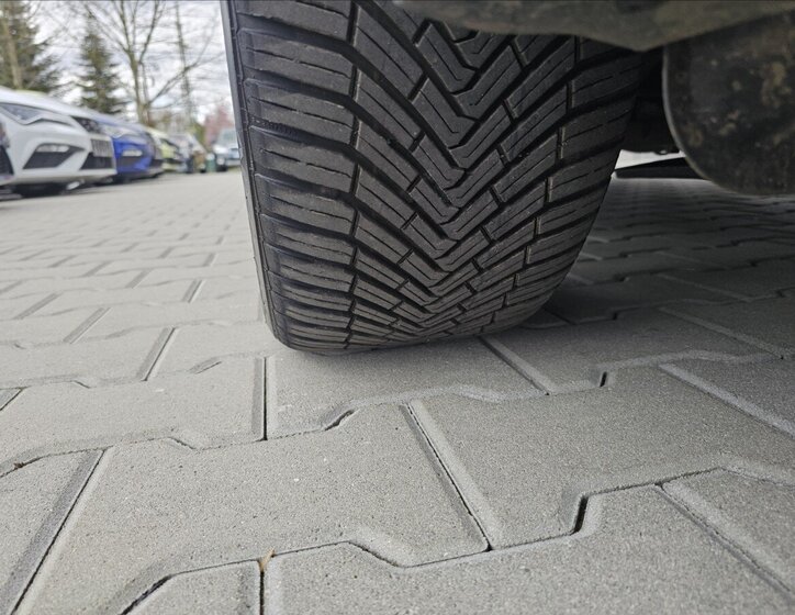 Seat Alhambra Kombi 2,0 l 130 kw