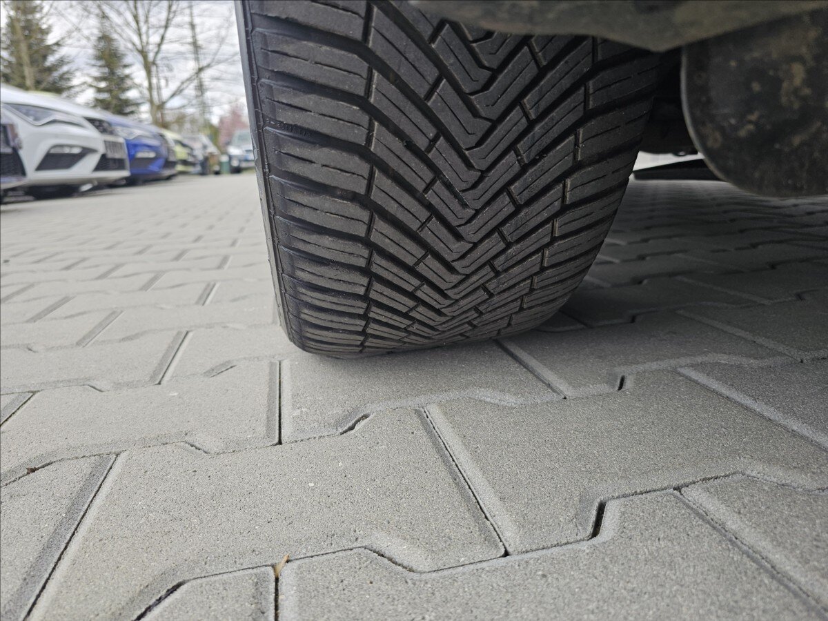 Seat Alhambra Kombi 2,0 l 130 kw