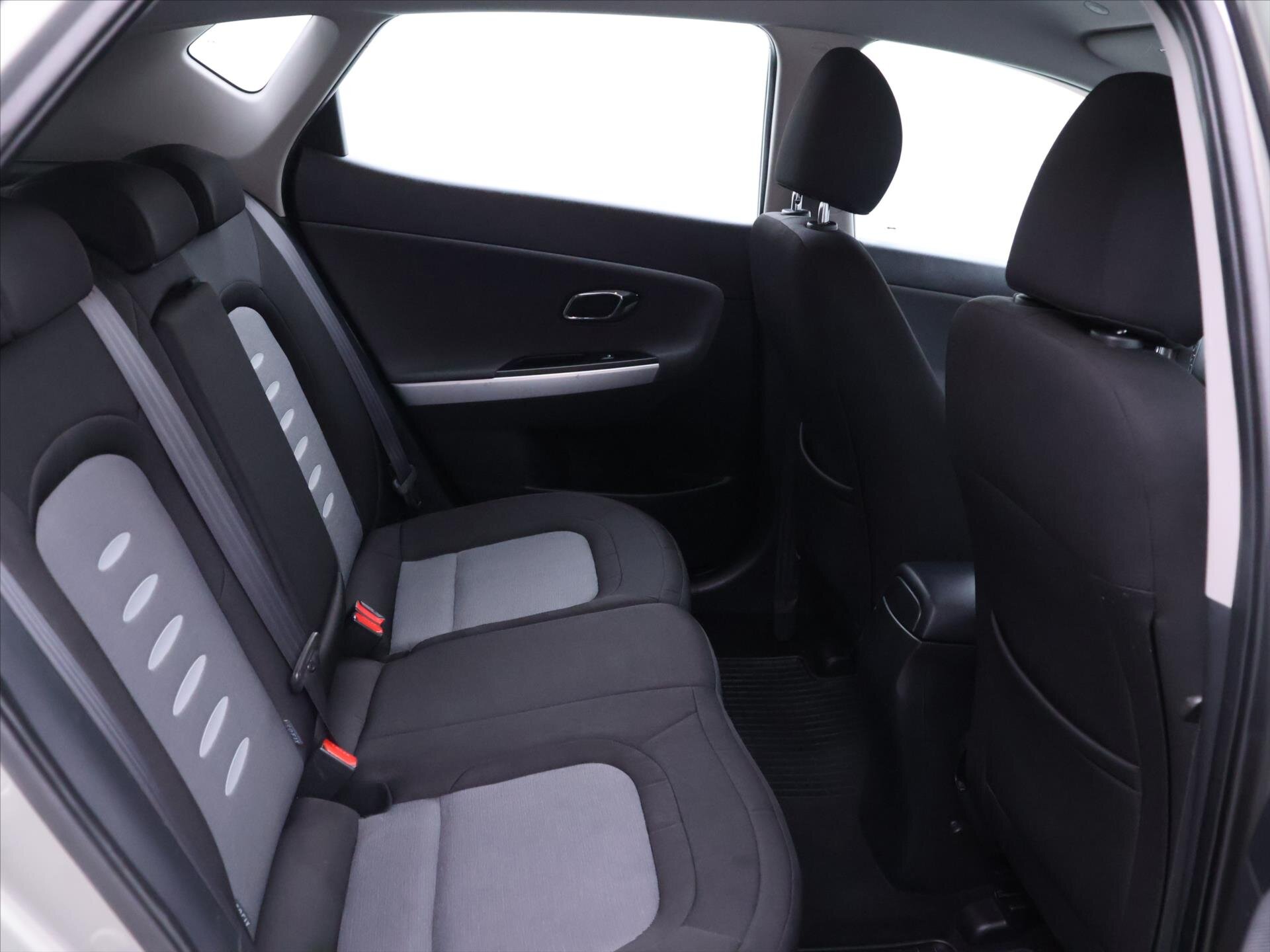 KIA Ceed Hatchback 1,6 l 99 kw