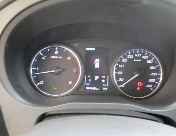 Mitsubishi Outlander SUV / Terénní 2,3 l 110 kw