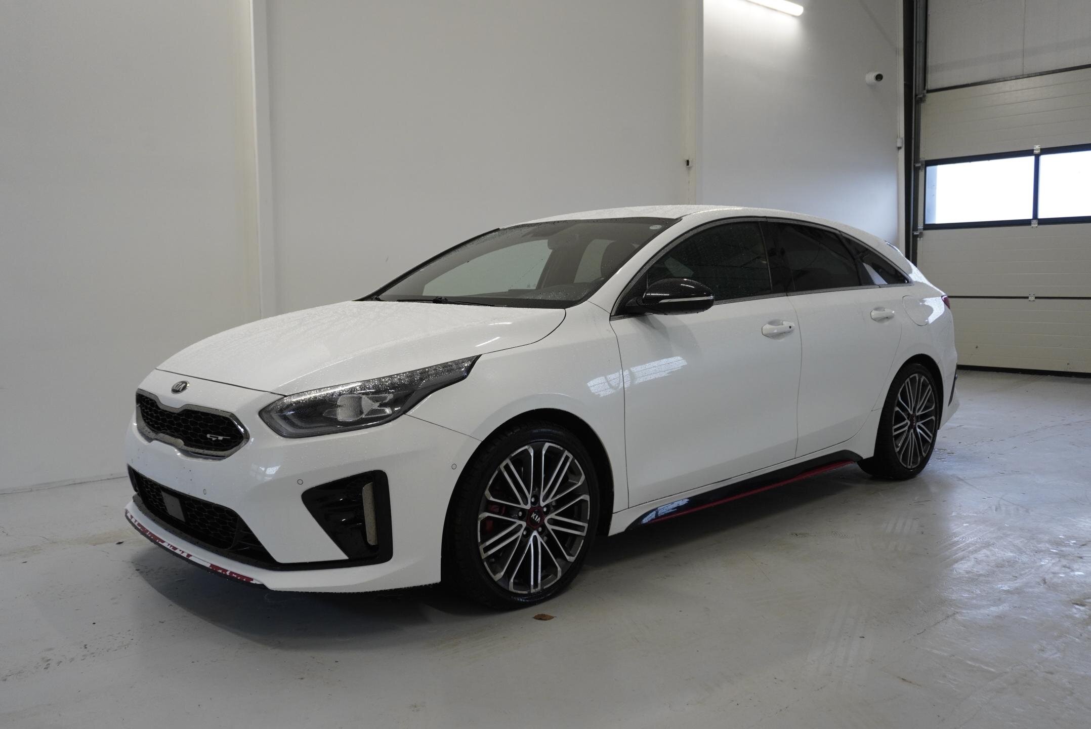 KIA ProCeed Hatchback 1,6 l 150 kw