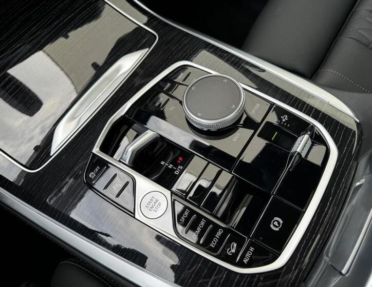 BMW X7 SUV 3,0 l 280 kw