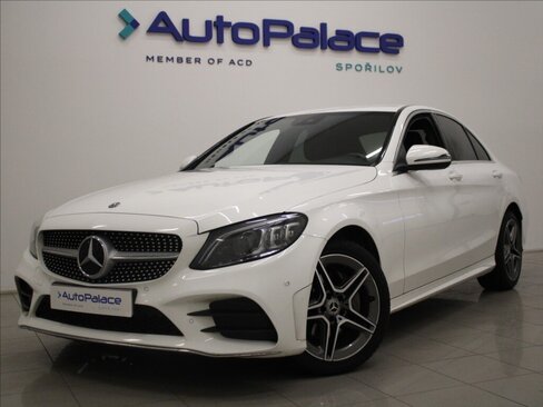 Mercedes-Benz Třídy C Sedan 2,0 l 143 kw