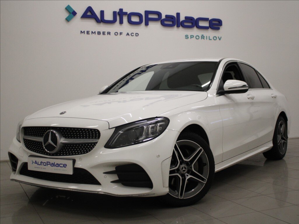 Mercedes-Benz Třídy C Sedan / Limuzína 2,0 l 143 kw