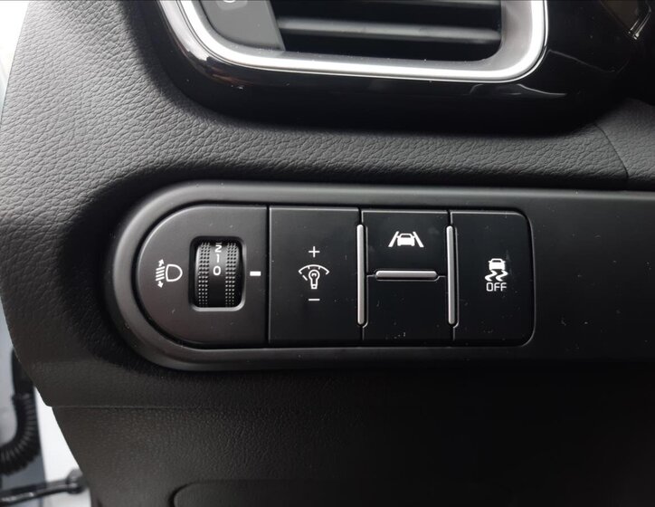 KIA XCeed SUV / Terénní 1,6 l 110 kw