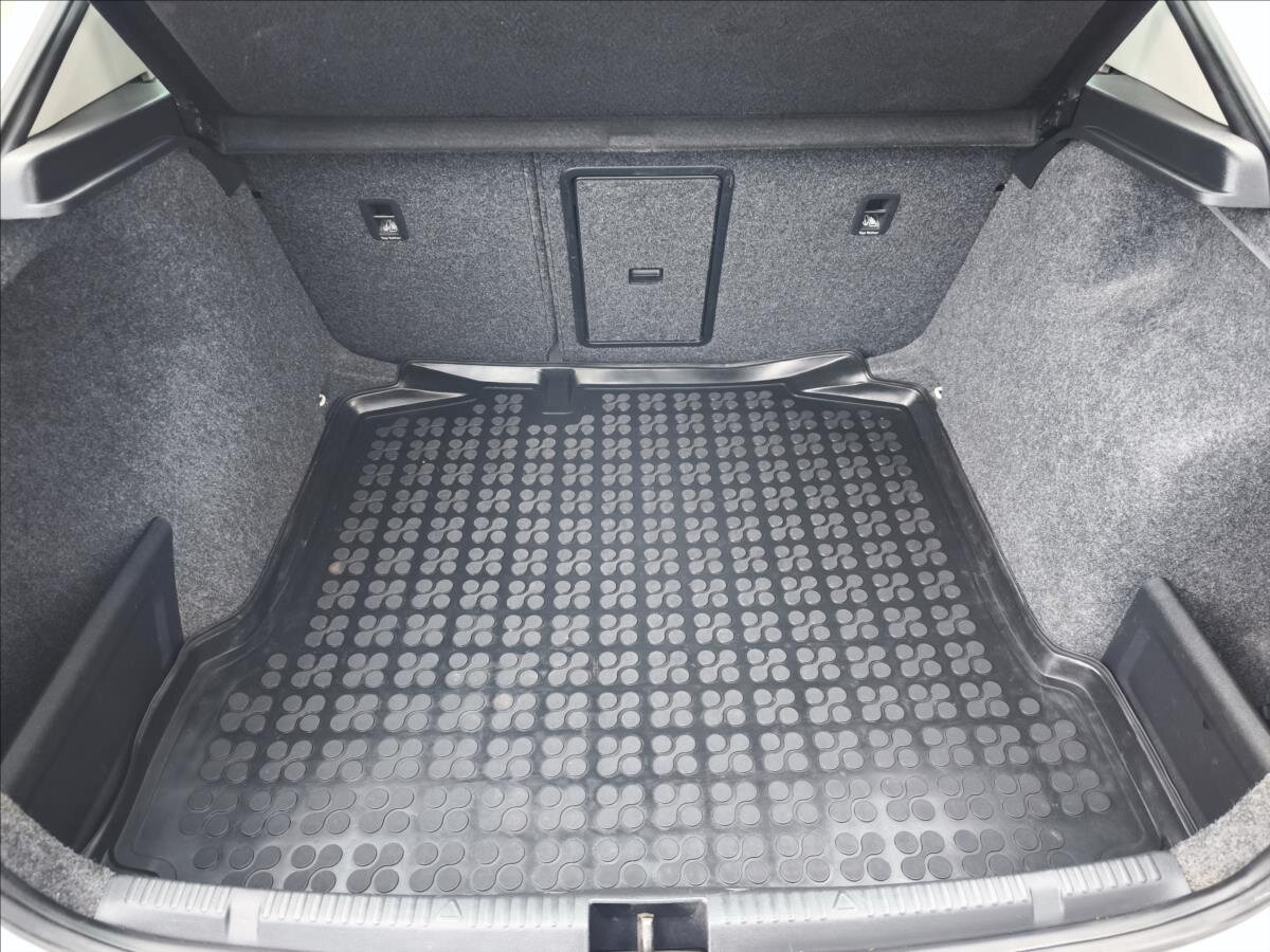 Seat Toledo Hatchback 1,2 l 77 kw