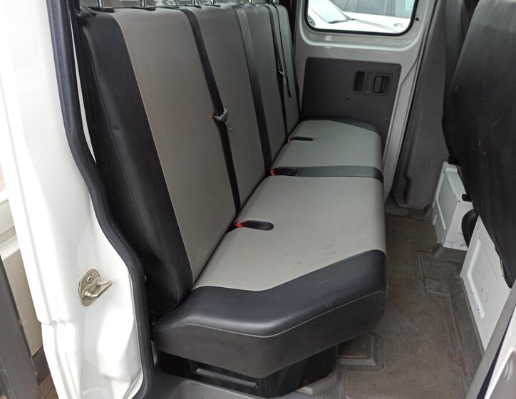 Volkswagen Crafter 10