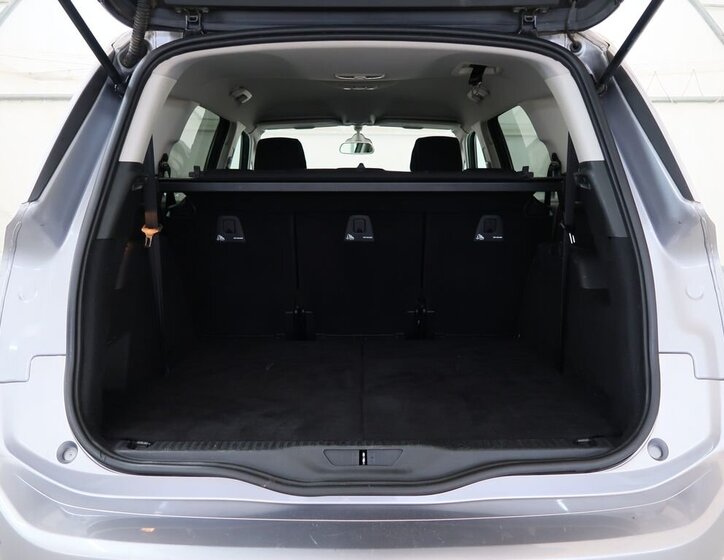 Citroën Grand C4 SpaceTourer 11