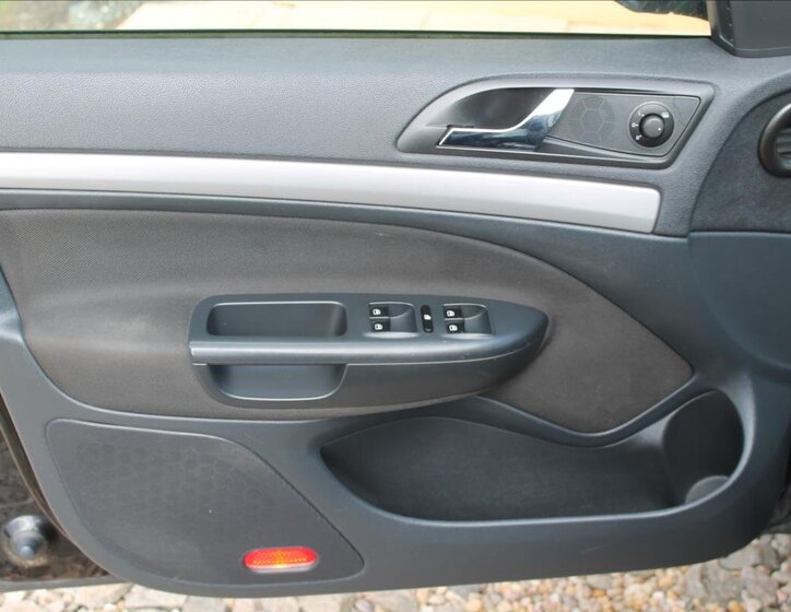 Škoda Octavia Kombi 2,0 l 103 kw