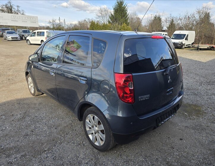 Mitsubishi Colt Hatchback 1,1 l 55 kw