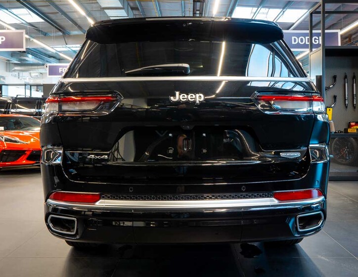 Jeep Grand Cherokee 4