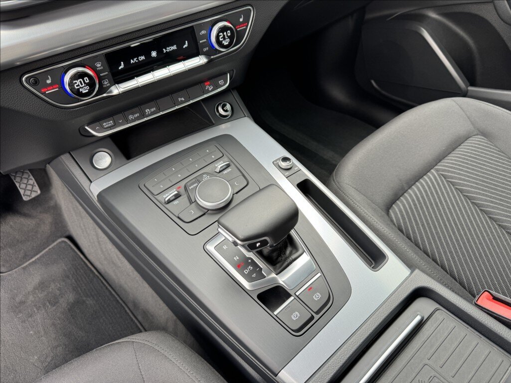 Audi Q5 SUV / Terénní 2,0 l 185 kw