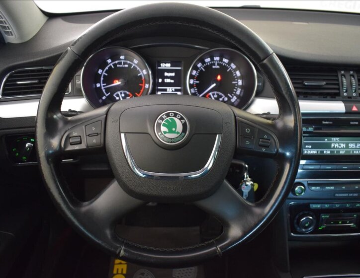 Škoda Superb Kombi 1,8 l 118 kw