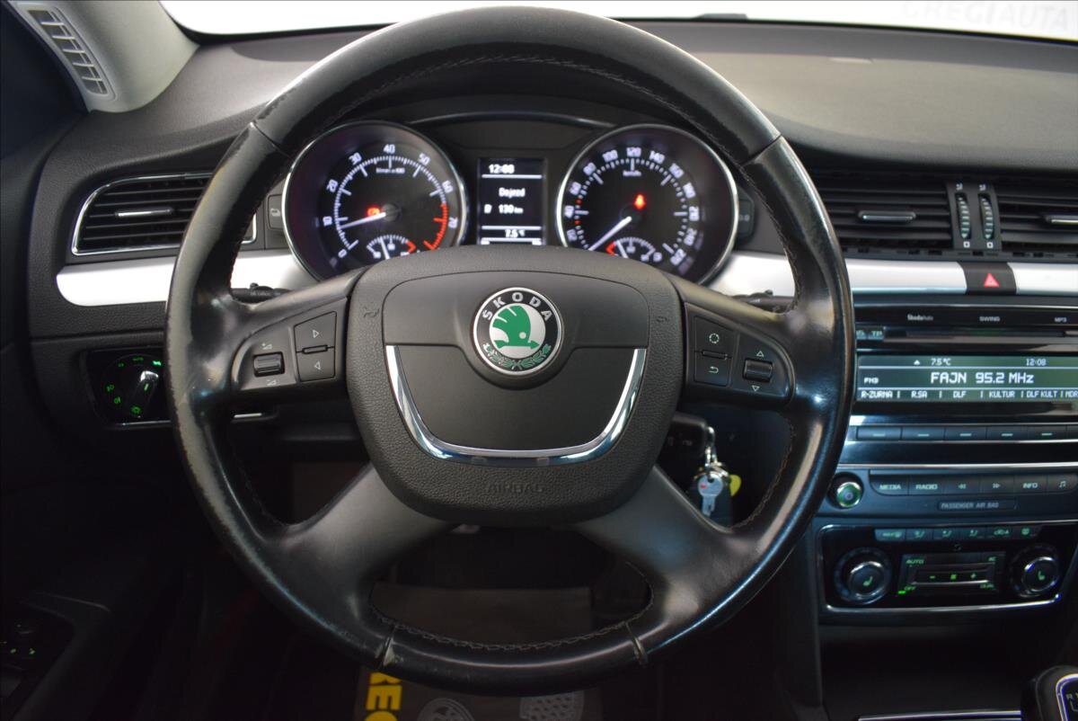 Škoda Superb Kombi 1,8 l 118 kw