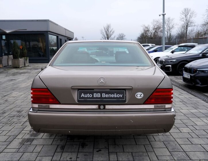 Mercedes-Benz Třídy S Sedan 3,2 l 170 kw