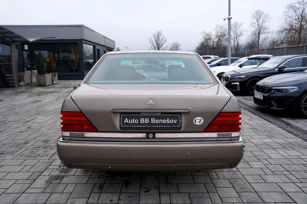 Mercedes-Benz Třídy S Sedan 3,2 l 170 kw