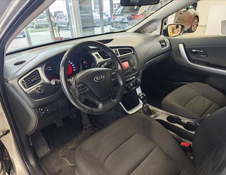 KIA Ceed Hatchback 1,4 l 73 kw