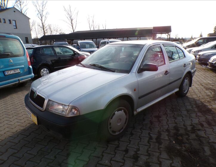 Škoda Octavia Hatchback 1,6 l 55 kw