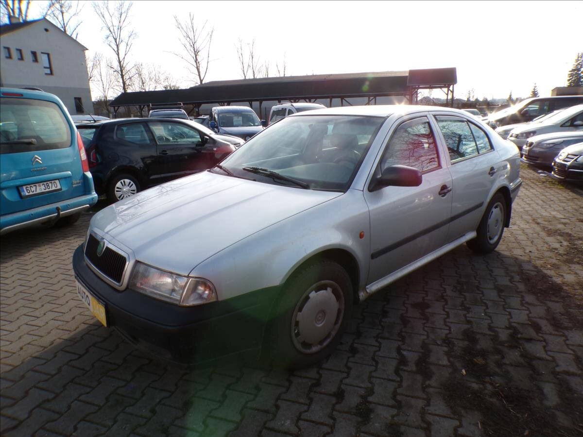 Škoda Octavia Hatchback 1,6 l 55 kw
