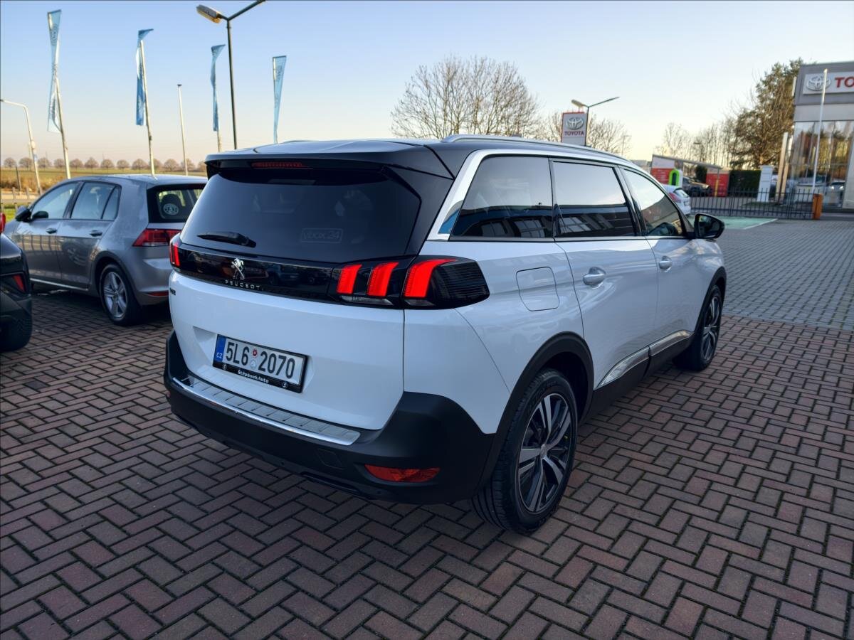 Peugeot 5008 MPV 1,6 l 88 kw