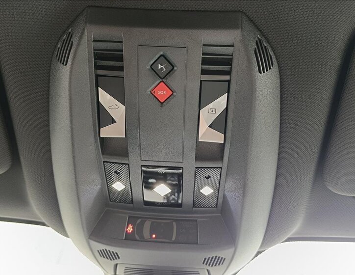 DS Automobiles DS7 Crossback 28