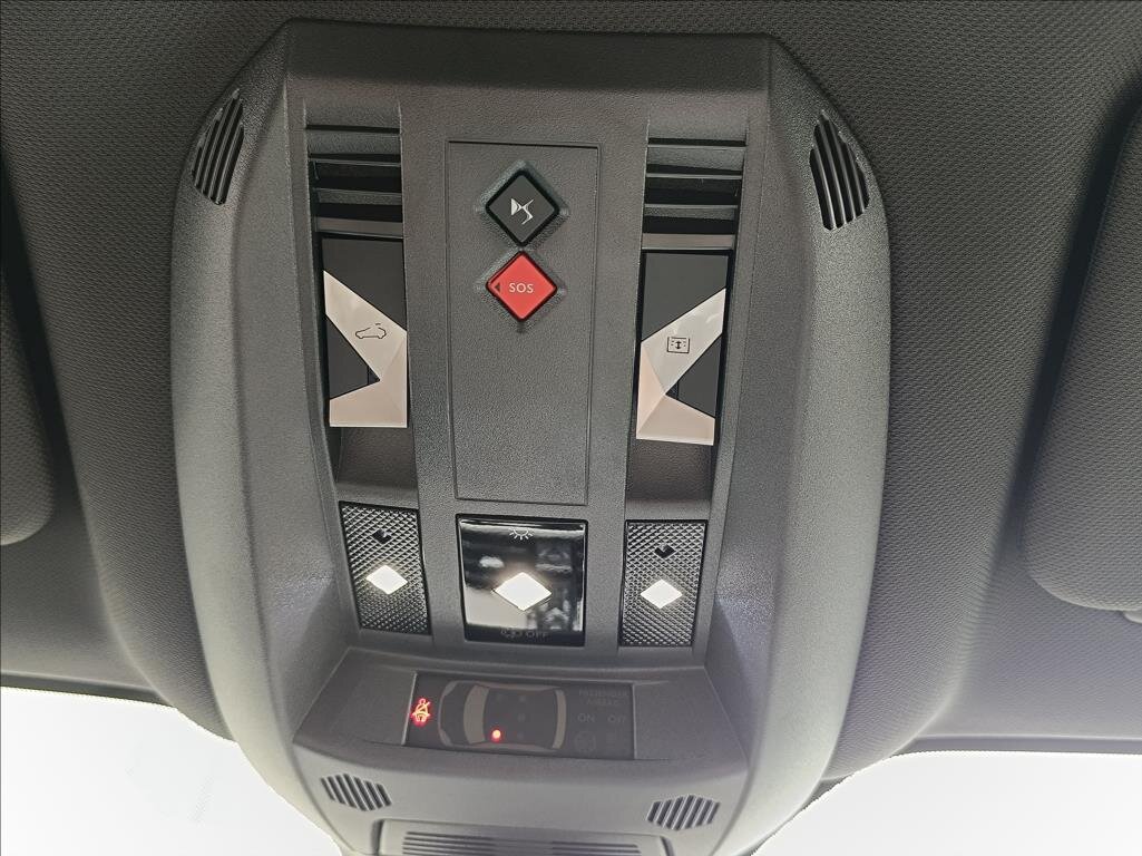 DS Automobiles DS7 Crossback