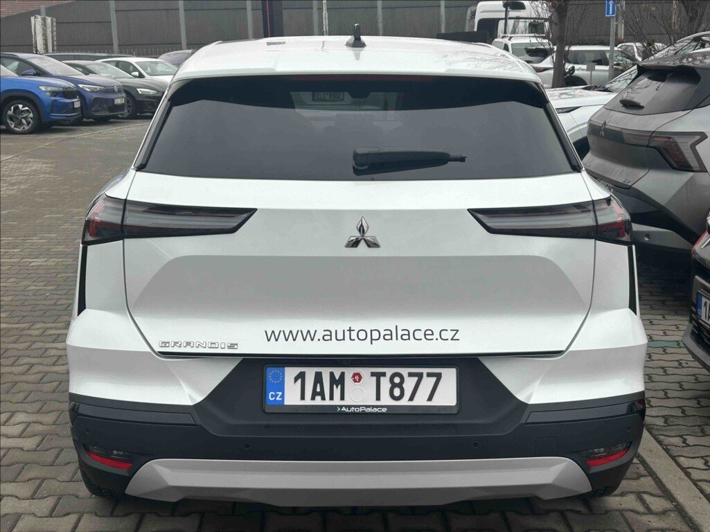 Mitsubishi Grandis SUV 1,3 l 104 kw