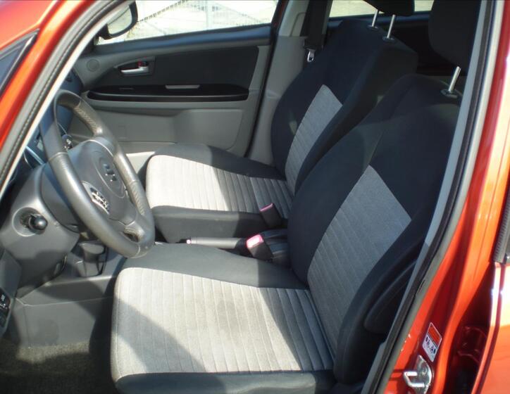 Suzuki SX4 7