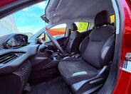 Peugeot 208 11