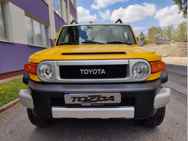 Toyota FJ