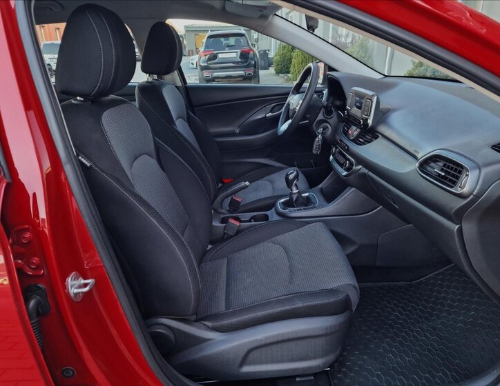 Hyundai i30 Kombi 998,0 88 kw