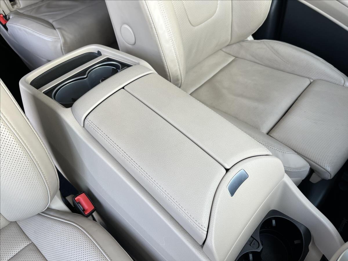 Mercedes-Benz Třídy V MPV 2,0 l 174 kw