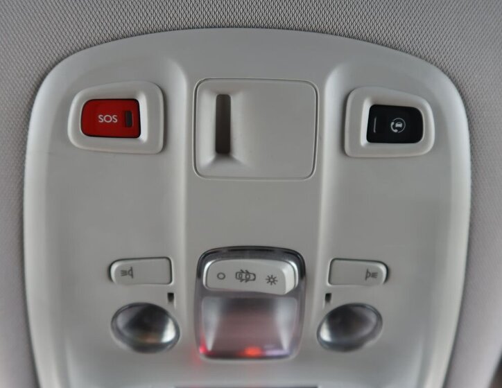 Opel Zafira MPV 1,5 l 88 kw