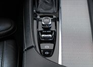 Volvo XC90 SUV / Terénní 2,0 l 165 kw