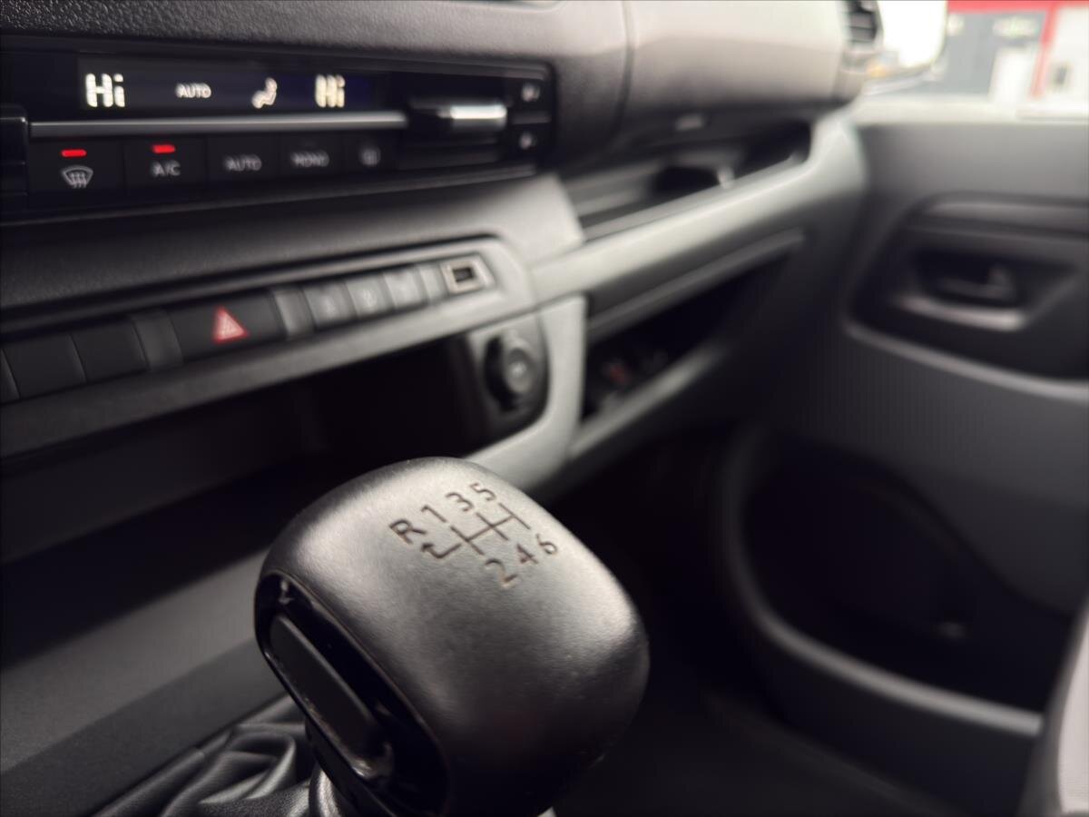 Citroën SpaceTourer MPV 2,0 l 110 kw